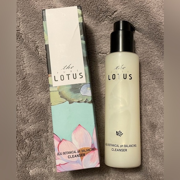 THE PURE LOTUS - NIB | Jeju Botanical Ph Balancing Facial Cleanser - 150ml - Picture 9 of 11
